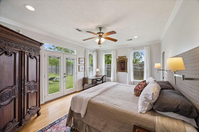 301 Westfield Lane, Friendswood, TX 77546