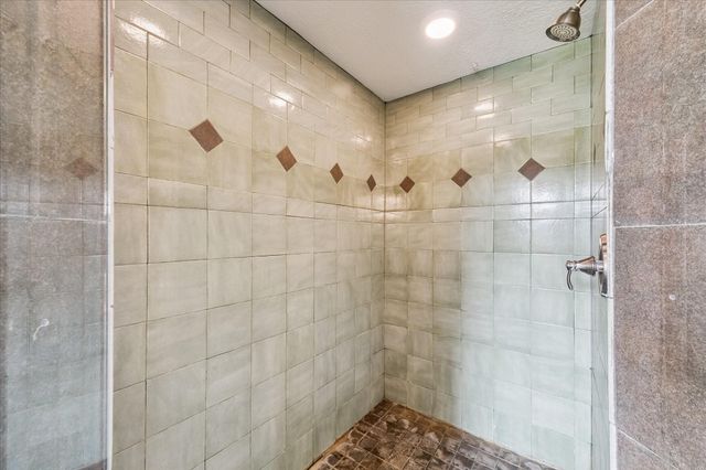 301 Westfield Lane, Friendswood, TX 77546