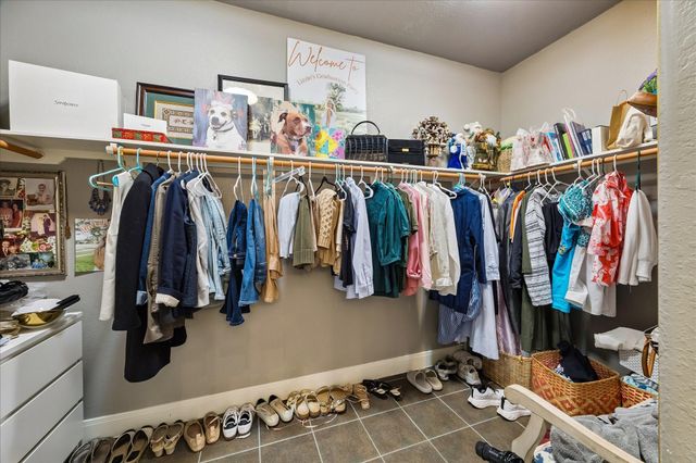 301 Westfield Lane, Friendswood, TX 77546