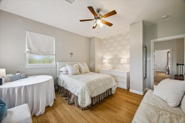 301 Westfield Lane, Friendswood, TX 77546