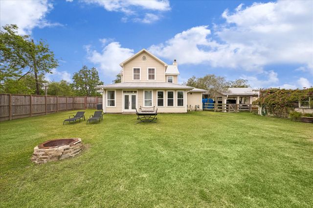 301 Westfield Lane, Friendswood, TX 77546