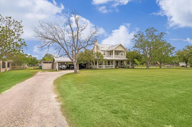 301 Westfield Lane, Friendswood, TX 77546