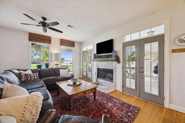 301 Westfield Lane, Friendswood, TX 77546