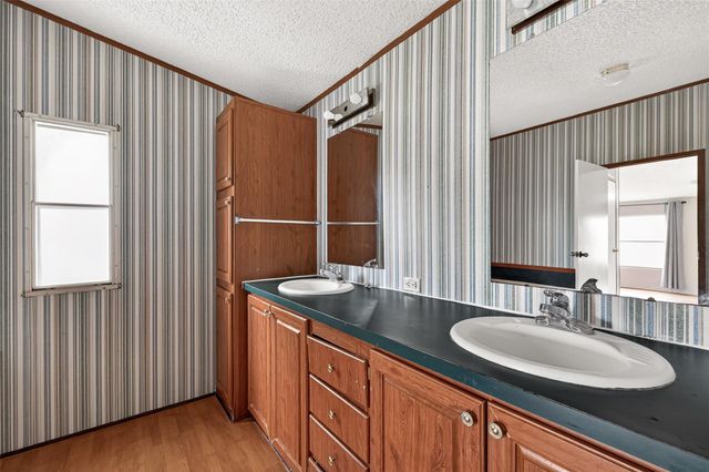5982 Waukegan Rd, Conroe, TX 77306