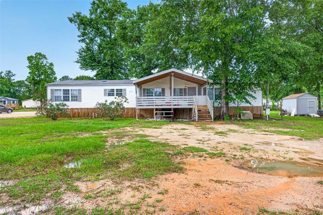 5982 Waukegan Rd, Conroe, TX 77306