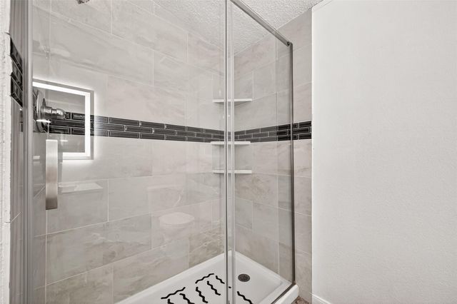 5982 Waukegan Rd, Conroe, TX 77306