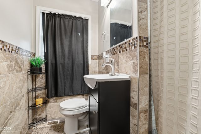 3122 Normandy Road, Indianapolis, IN 46222