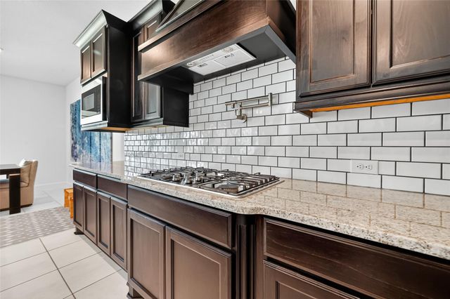 9918 Knollwood Lane, Missouri City, TX 77459