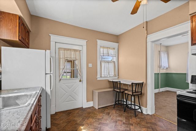 1053 Garner Avenue, Schenectady, NY 12309