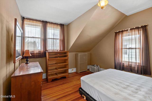 1053 Garner Avenue, Schenectady, NY 12309