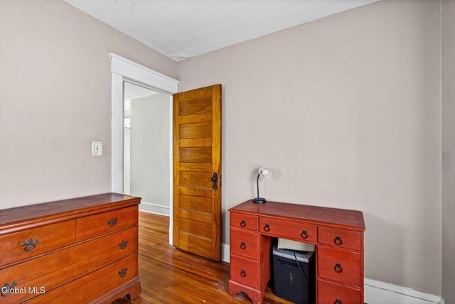 1053 Garner Avenue, Schenectady, NY 12309