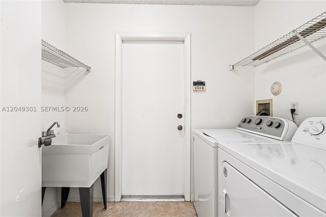 7718 Bristol Bay Ln, Lake Worth, FL 33467