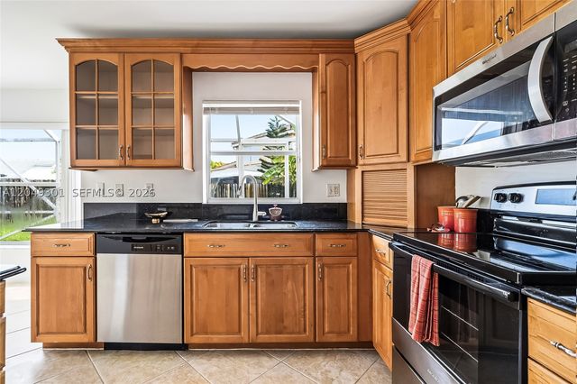 7718 Bristol Bay Ln, Lake Worth, FL 33467