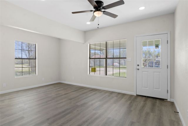 723 E Nowlin Street, Mexia, TX 76667