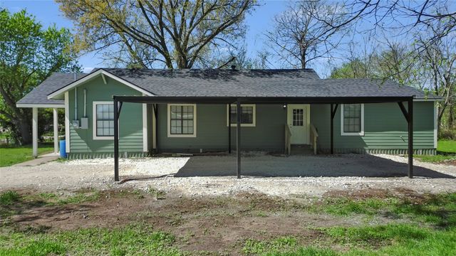 723 E Nowlin Street, Mexia, TX 76667