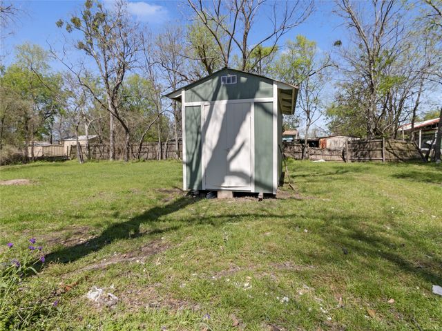 723 E Nowlin Street, Mexia, TX 76667