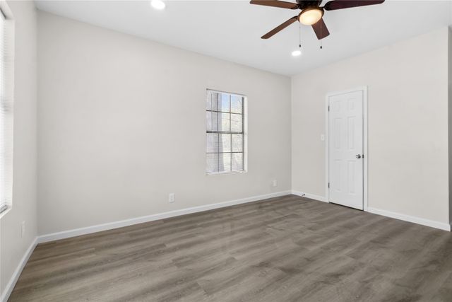 723 E Nowlin Street, Mexia, TX 76667