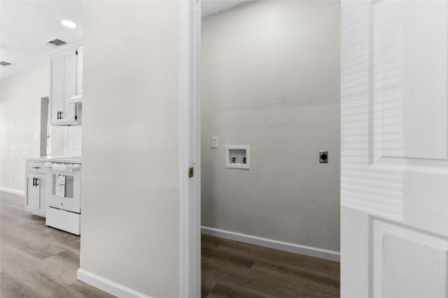 723 E Nowlin Street, Mexia, TX 76667