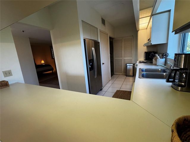 1085 GULF OF MEXICO DRIVE 205, Longboat Key, FL 34228