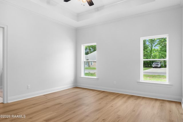 1017 Timber Trails Road, Breaux Bridge, LA 70517