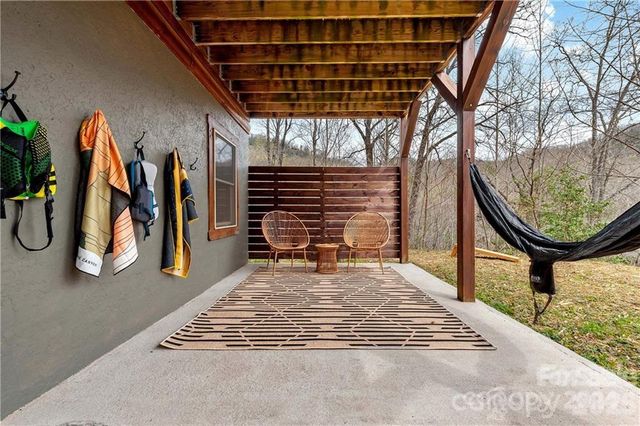 552 Lake Road, Old Fort, NC 28762