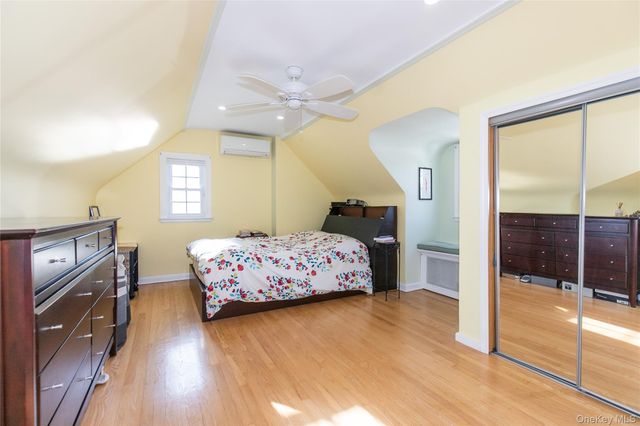 30 Highland Place, Great Neck, NY 11020