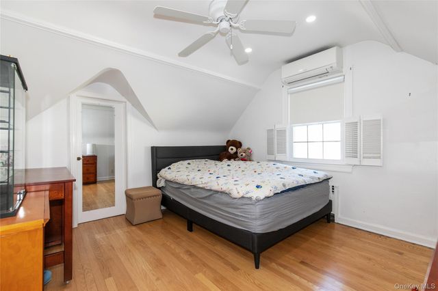 30 Highland Place, Great Neck, NY 11020