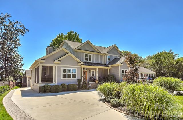 400 Marsh Road, Charlotte, NC 28209