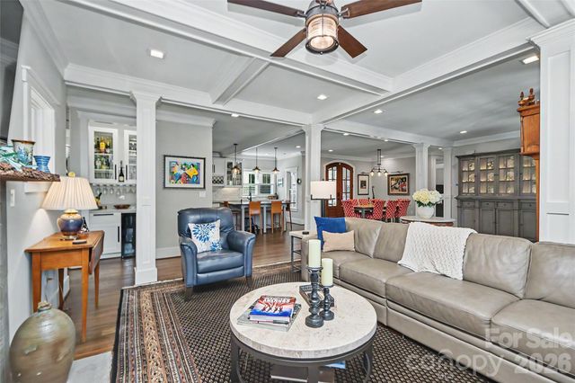 400 Marsh Road, Charlotte, NC 28209