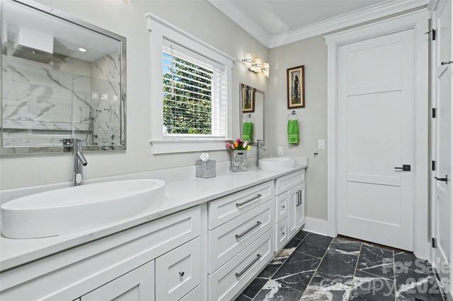400 Marsh Road, Charlotte, NC 28209
