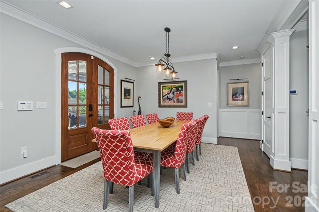400 Marsh Road, Charlotte, NC 28209