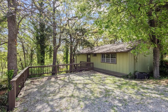 226 Cambridge Drive, Pottsboro, TX 75076