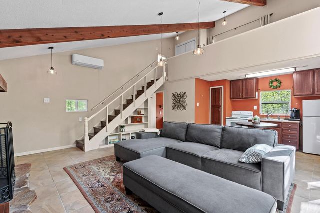 226 Cambridge Drive, Pottsboro, TX 75076