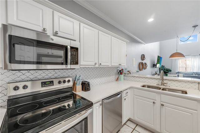 14861 S Padre Island Dr 111, Corpus Christi, TX 78418