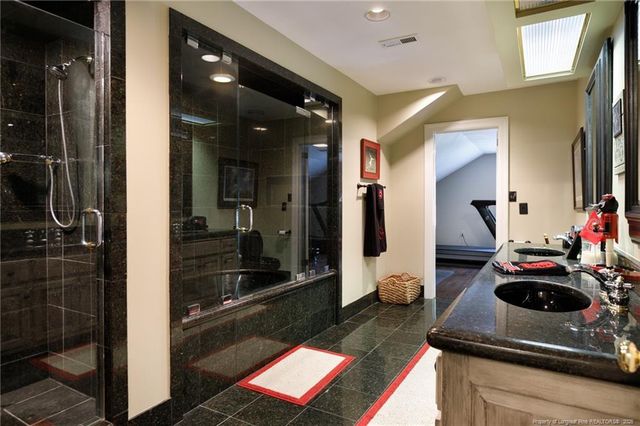 324 Summertime Road, Fayetteville, NC 28303