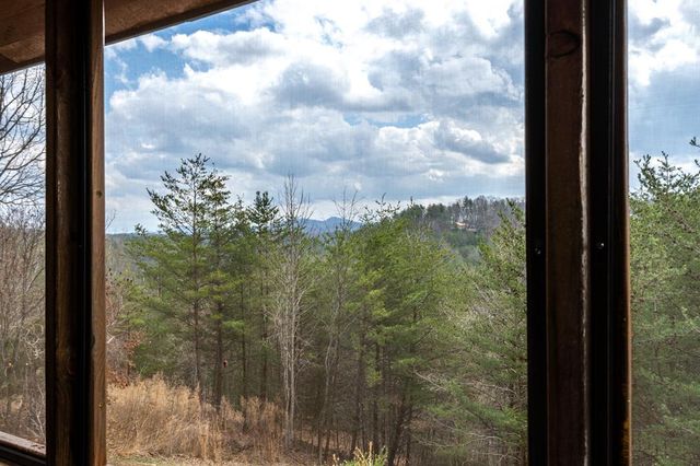 210 Pin Oak Ridge, Murphy, NC 28906