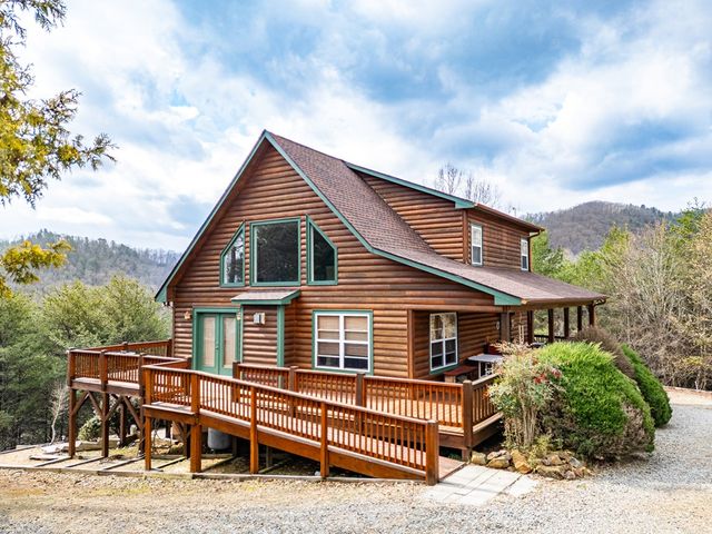 210 Pin Oak Ridge, Murphy, NC 28906