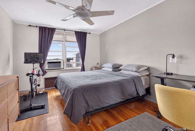 2475 E 11th Street 5K, Brooklyn, NY 11235