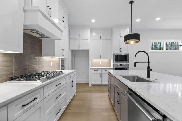 123 Kinley Loop, Little Rock, AR 72223