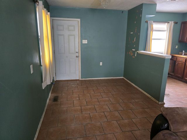 128 N Guyer Street, Hobart, IN 46342