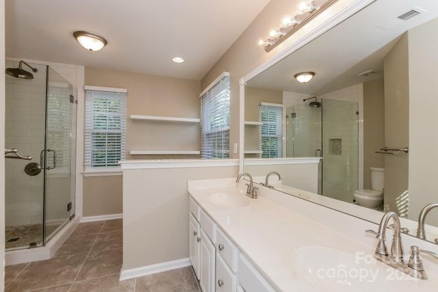 16001 Kirsten Nicole Road, Charlotte, NC 28278
