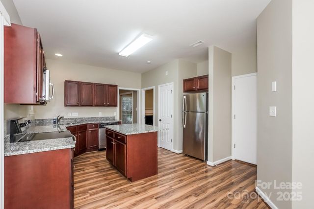 16001 Kirsten Nicole Road, Charlotte, NC 28278