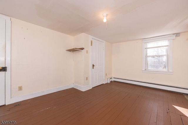 331 Milfd-Mt Plea Rd, Milford Boro, NJ 08848