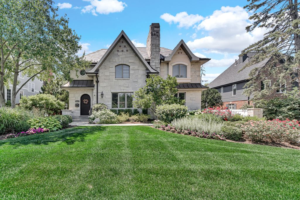932 S Grant Street, Hinsdale, IL 60521