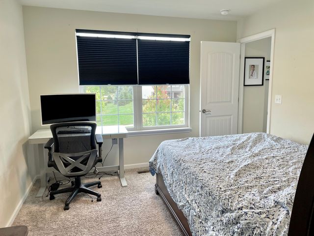 4 ANDREW Lane, Hawthorn Woods, IL 60047