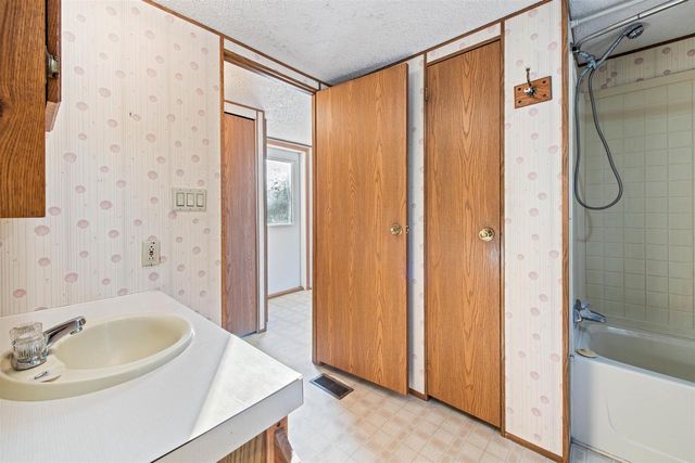 N6498 N-3 ROAD, Wallace, MI 49893