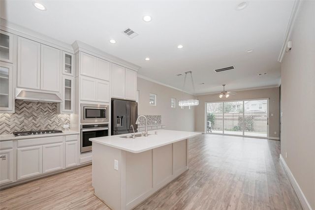 10014 Granary Drive, Houston, TX 77080