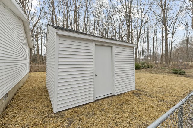 122 Top Flight Road, Michigan City, IN 46360