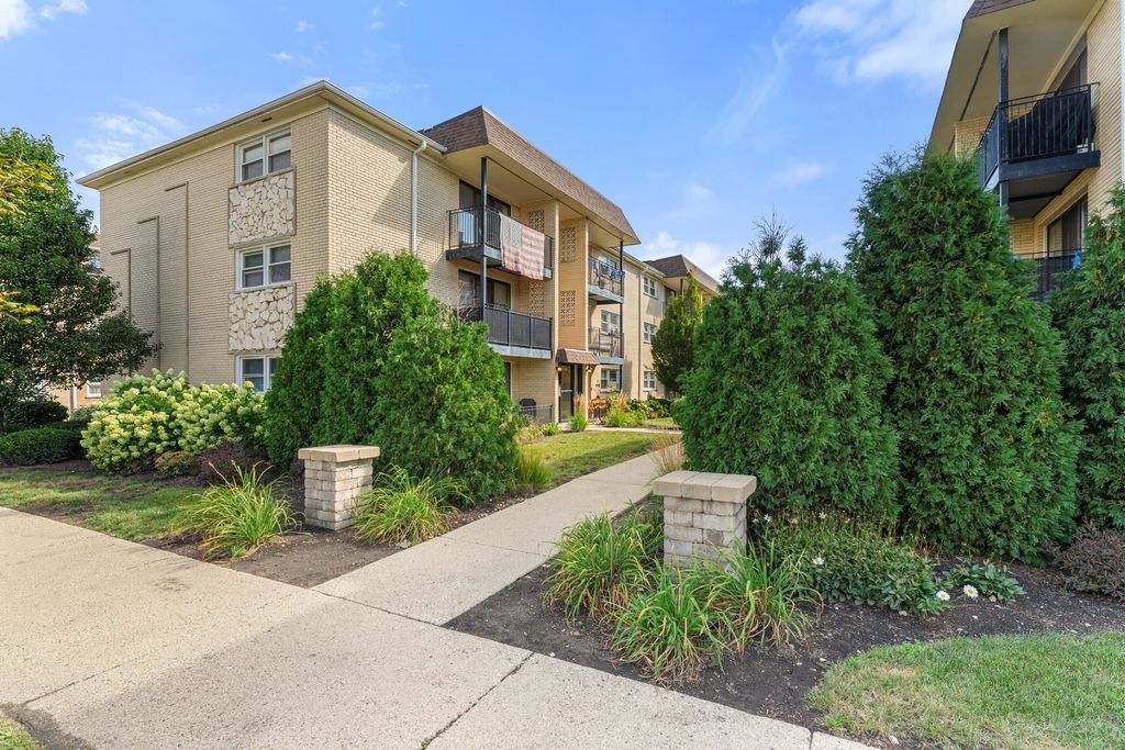 6553 N Harlem Avenue 1W, Chicago, IL 60631 — exterior