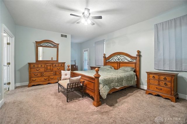 7215 Whitetail Trail, Dayton, OH 45459